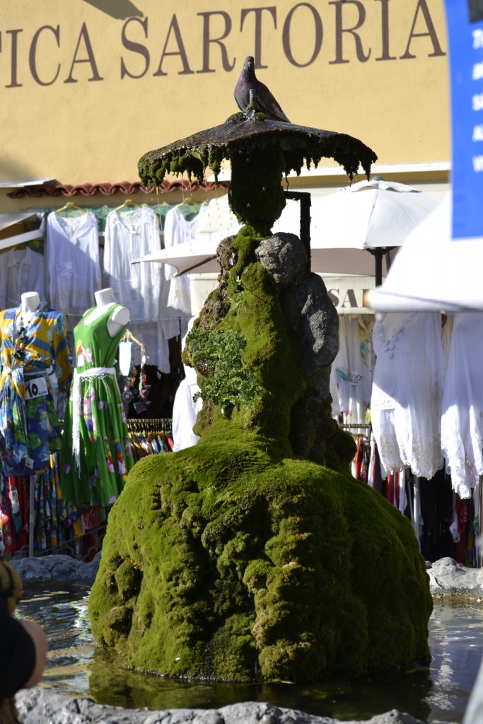 84 Amalfi - Old Fountain in Amalfi