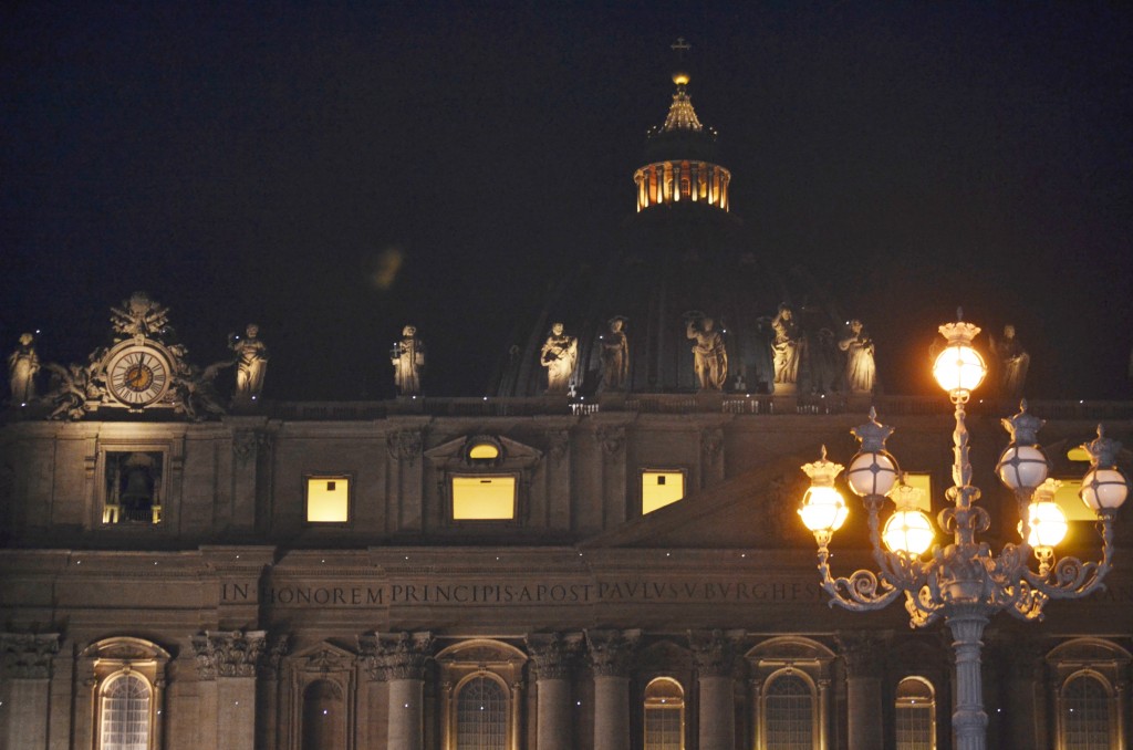 0924 Beautiful Vatican at Night