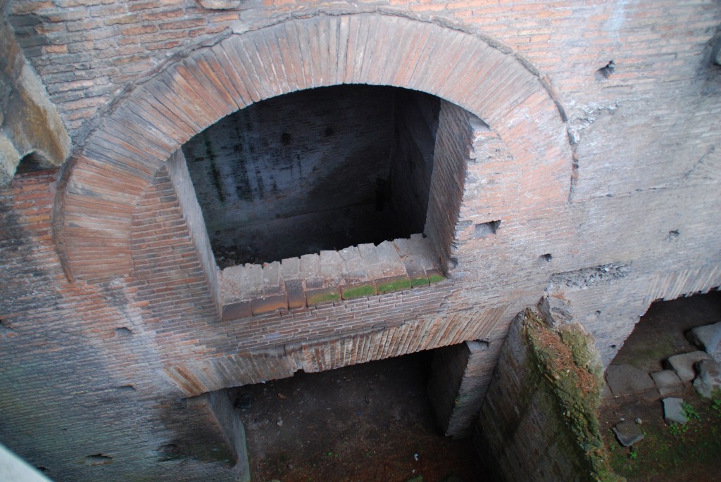 DSC_0265 - Looking into the Roman Apartment