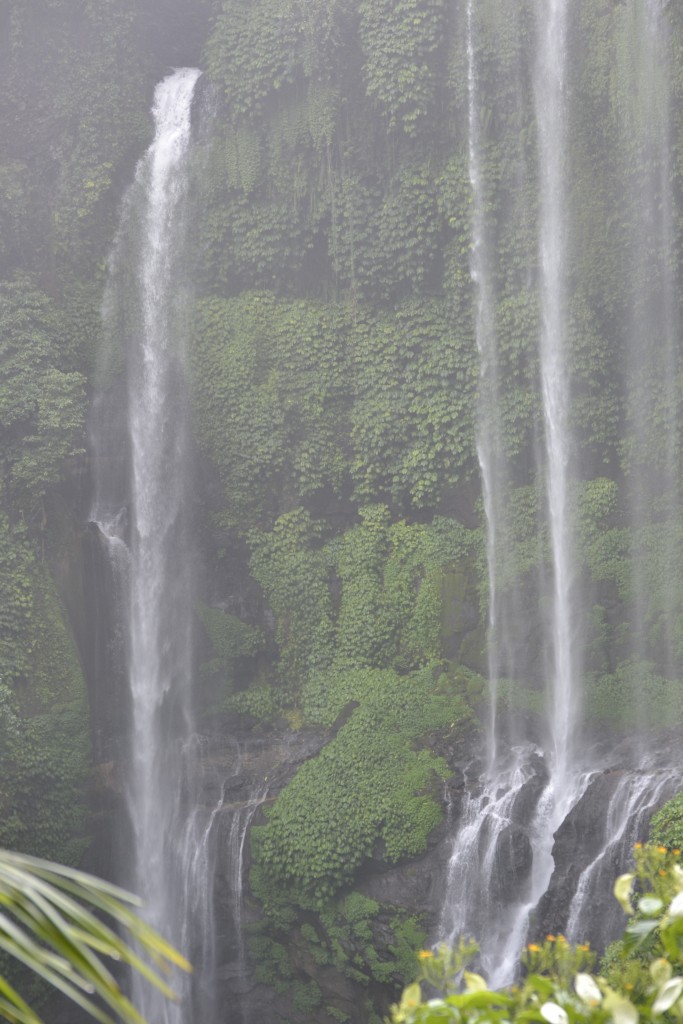 43 130104, Amazing Waterfall in Singeraja